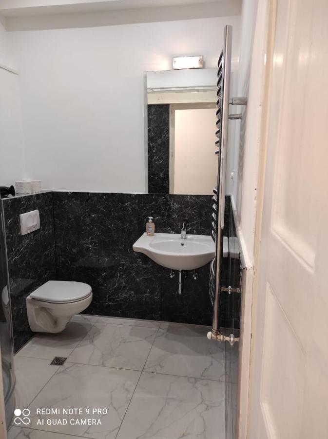 Zonaflat - Opera Apartment Budapest Luaran gambar