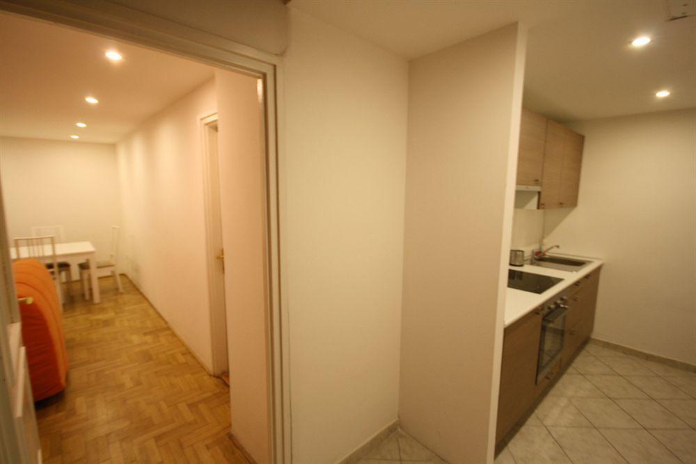 Zonaflat - Opera Apartment Budapest Luaran gambar