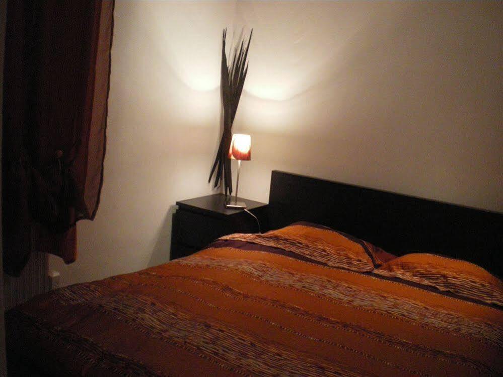 Zonaflat - Opera Apartment Budapest Luaran gambar